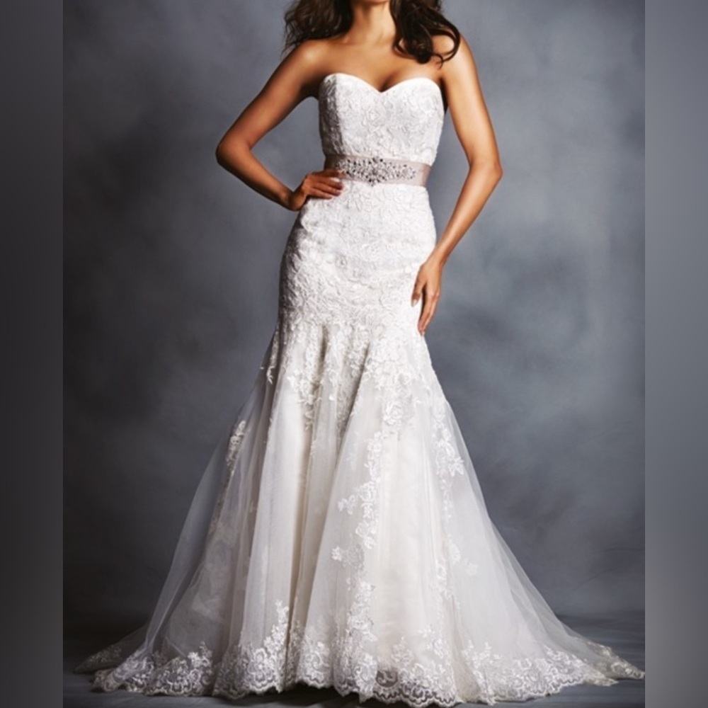 NWT Alfred Angelo 2506 Ivory Wedding Dress With Veil